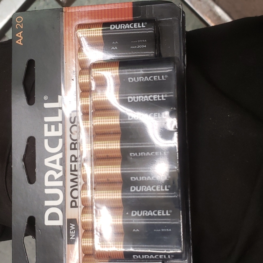 20 AA Power Boost Duracell